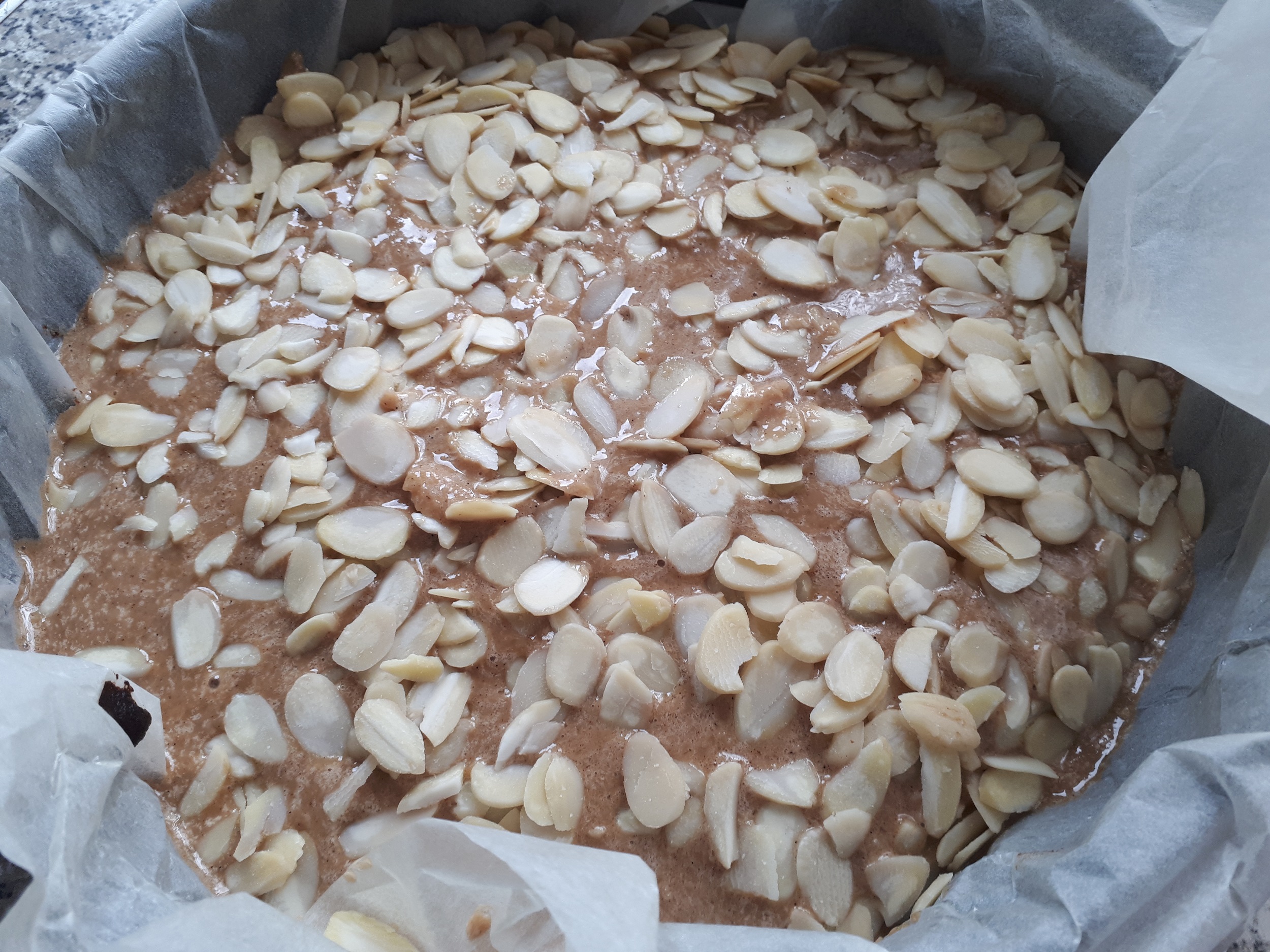 „MIGDAŁOWIEC” – ciasto z migdałów z kremem migdałowym (bez białej mąki i białego cukru)